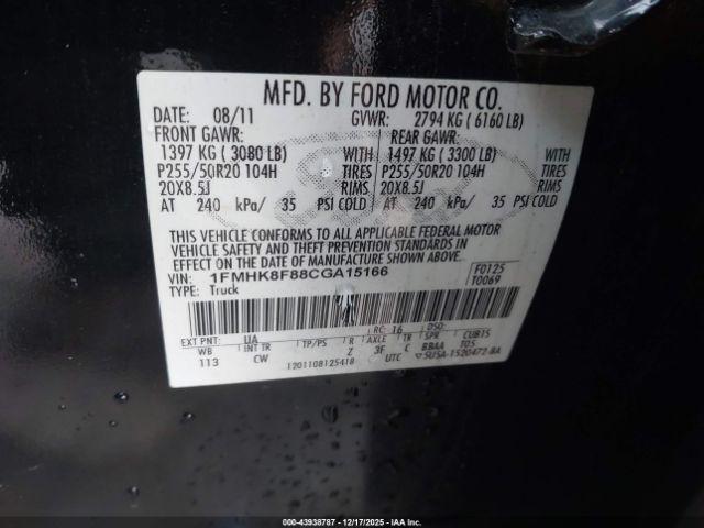 Ford Explorer Limited Image 13