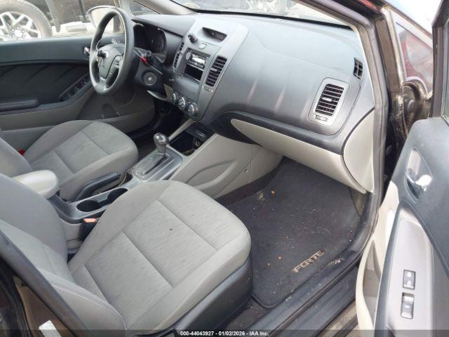 Kia Forte Lx Image 8