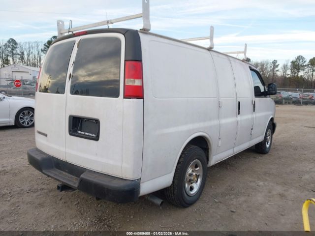 Chevrolet Express Work Van Image 4