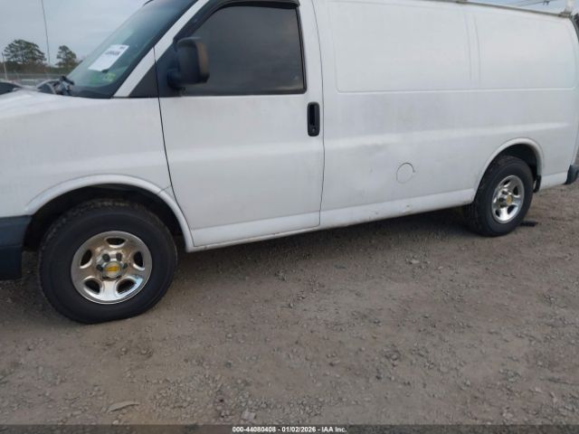 Chevrolet Express Work Van Image 8