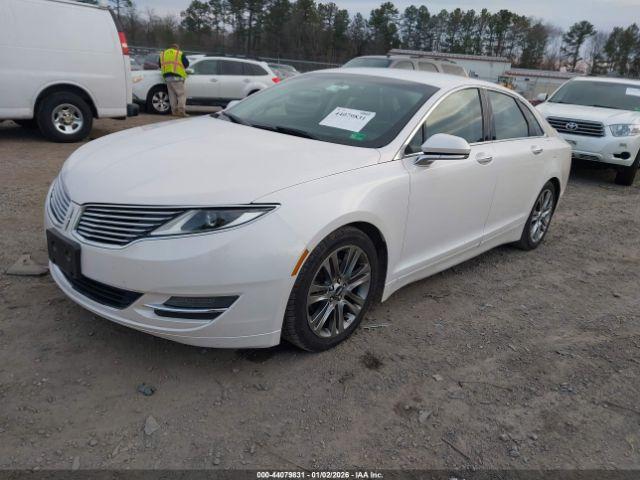 Lincoln MKZ Image 2