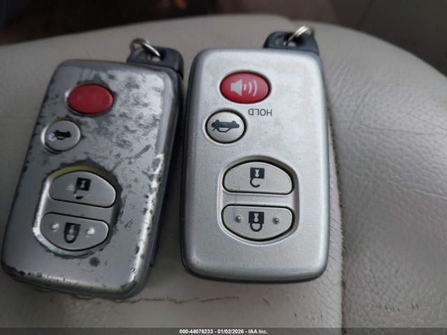 Toyota Camry Image 11