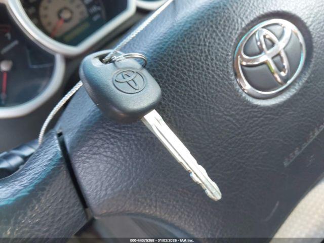 Toyota 4Runner Sr5 V6 Image 12