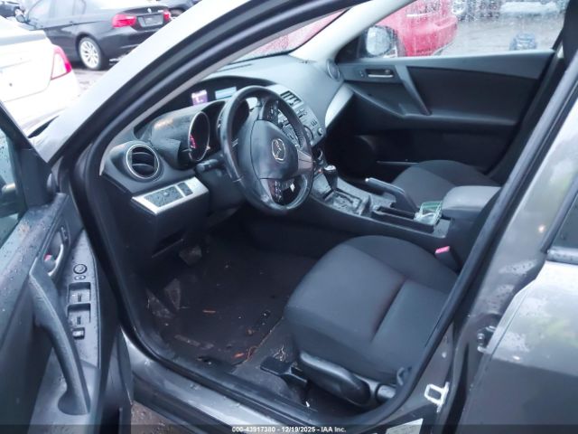 Mazda Mazda3 I Touring Image 10