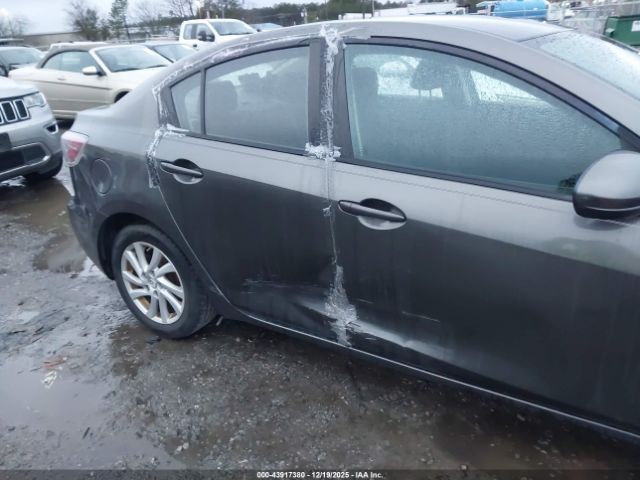 Mazda Mazda3 I Touring Image 5