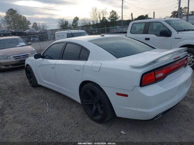 Dodge Charger Image 11