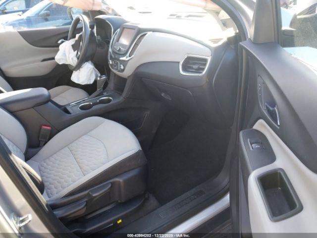 Chevrolet Equinox Ls Image 2