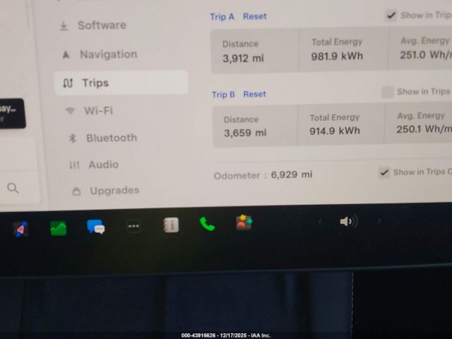 Tesla Model Y Image 12