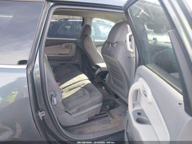 Chevrolet Traverse Lt Image 2