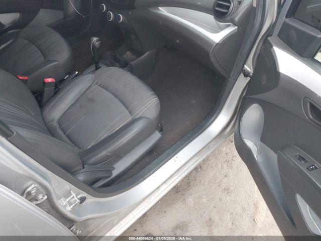 Chevrolet Spark 1lt Cvt Image 7