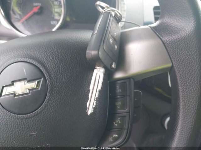 Chevrolet Spark 1lt Cvt Image 8