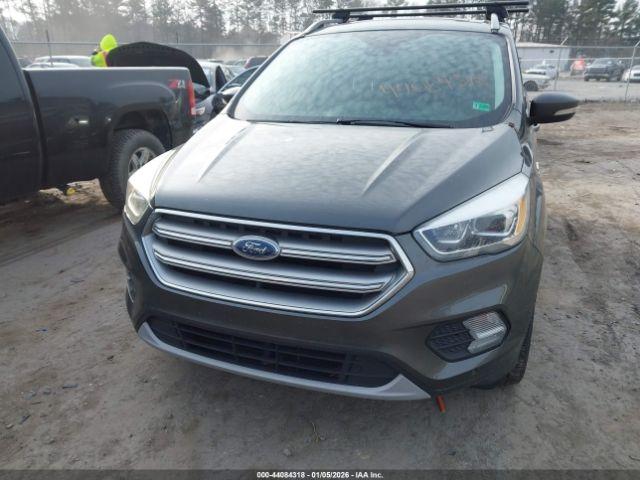 Ford Escape Titanium Image 4