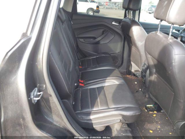 Ford Escape Titanium Image 8