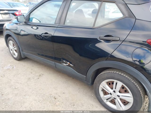 Nissan Kicks S Image 7