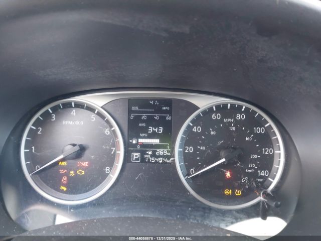 Nissan Kicks S Image 4