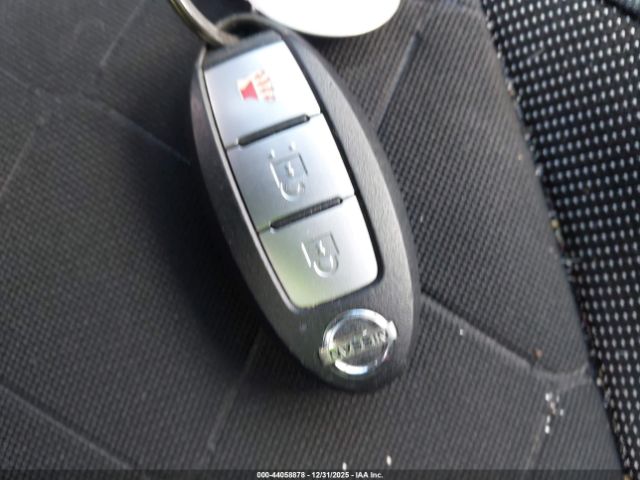 Nissan Kicks S Image 11