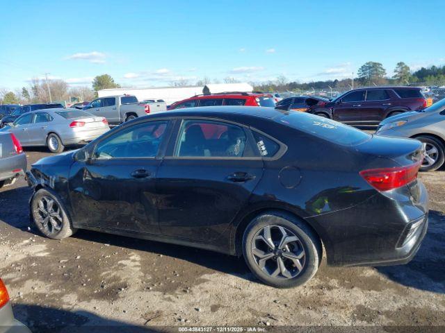 Kia Forte Lxs Image 9