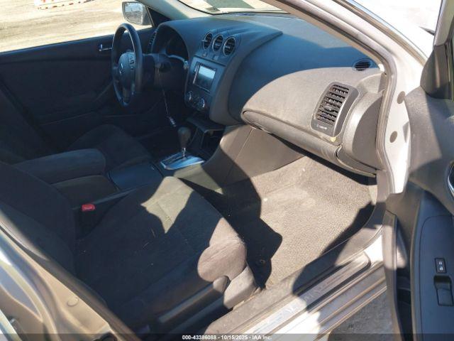 Nissan Altima 2.5 S Image 4