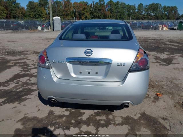 Nissan Altima 2.5 S Image 11
