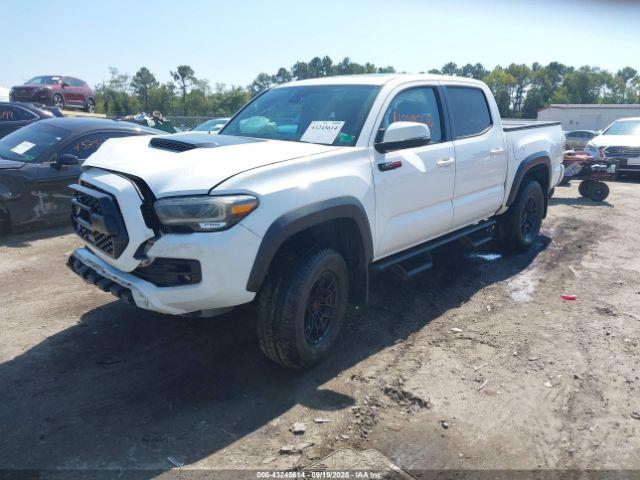 Toyota Tacoma Trd Pro Image 2