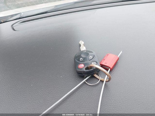 Ford Taurus Limited Image 6