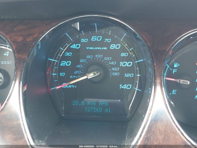 Ford Taurus Limited Image 14