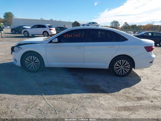 Volkswagen Jetta Image 13