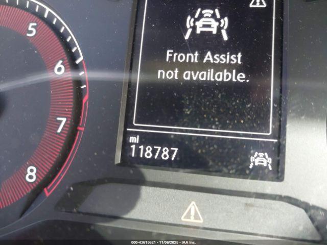 Volkswagen Jetta Image 10