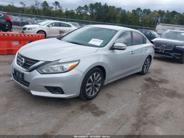 Nissan Altima Image 8