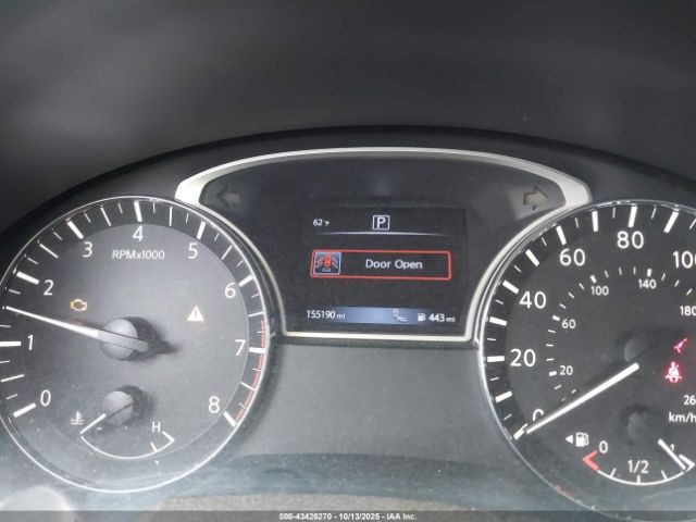 Nissan Altima Image 5