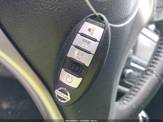 Nissan Altima Image 6