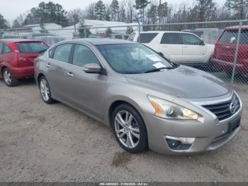  Salvage Nissan Altima