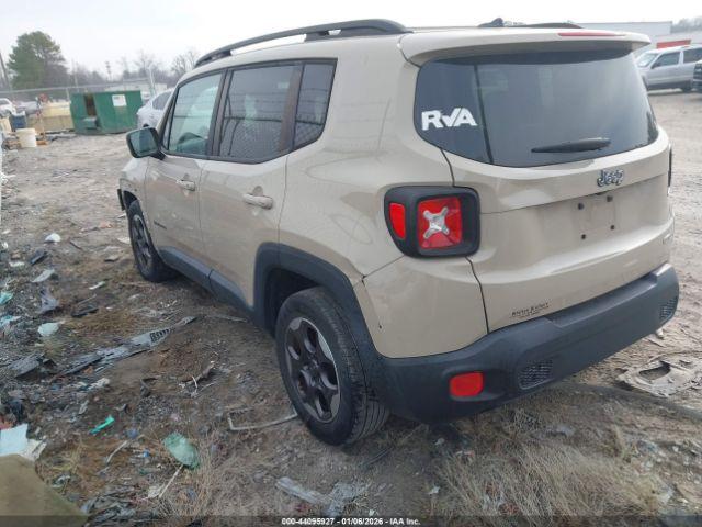 Jeep Renegade Latitude Image 2