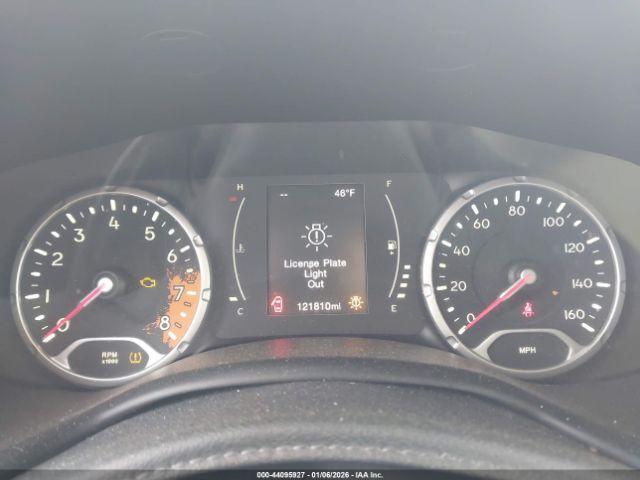 Jeep Renegade Latitude Image 16