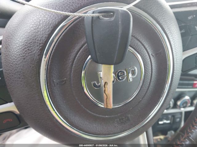 Jeep Renegade Latitude Image 12