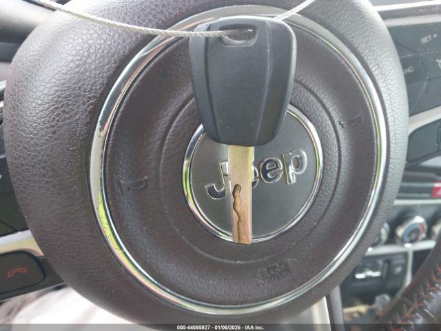 Jeep Renegade Latitude Image 12