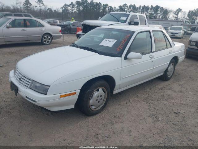 Chevrolet Corsica Image 10