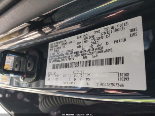 Ford F-150 Lariat Image 10