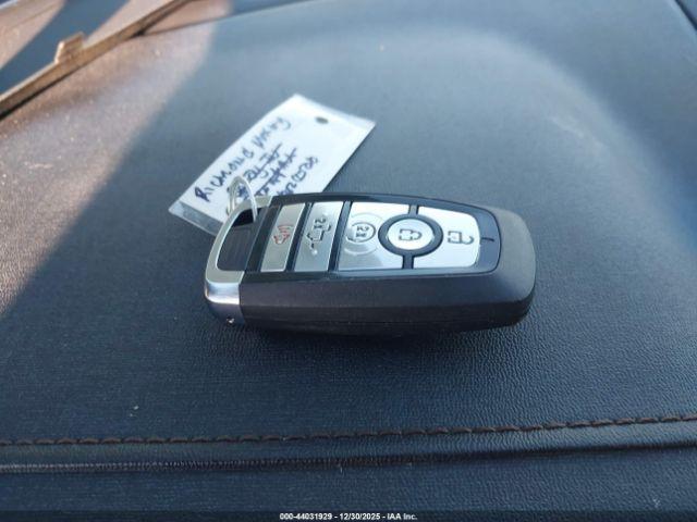 Ford F-150 Lariat Image 14