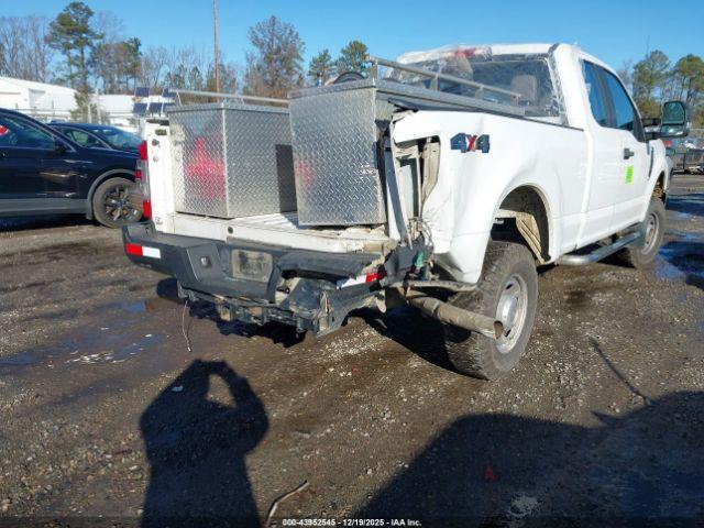 Ford F-250 Xl Image 12