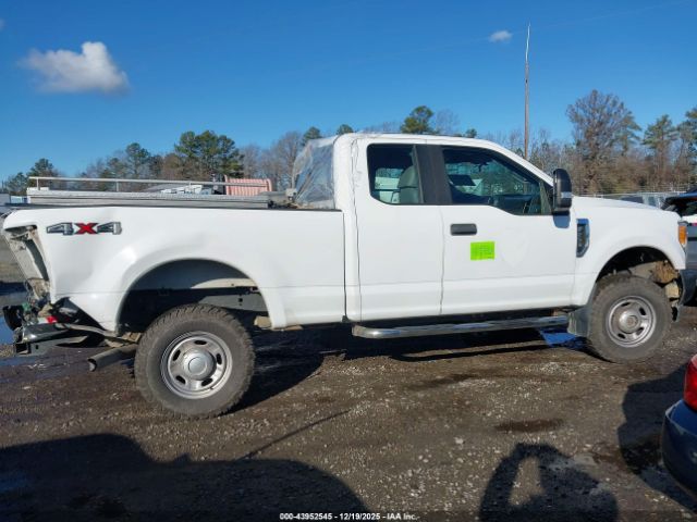 Ford F-250 Xl Image 10