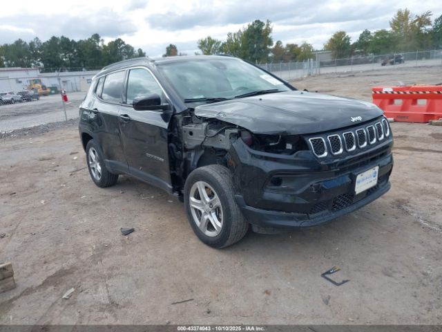 Jeep Compass Latitude 4x4 Image 1