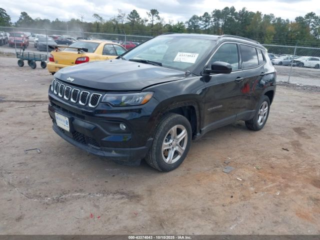 Jeep Compass Latitude 4x4 Image 12