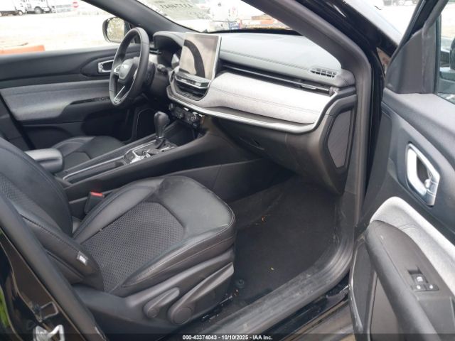 Jeep Compass Latitude 4x4 Image 9