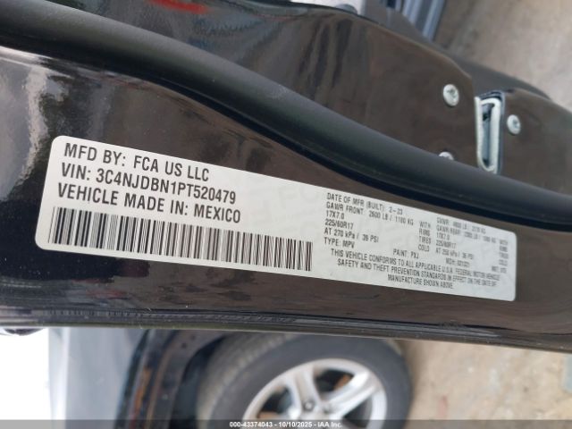 Jeep Compass Latitude 4x4 Image 3