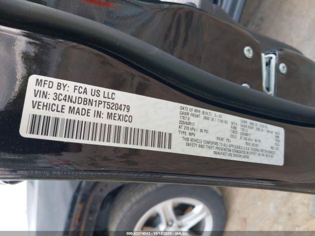 Jeep Compass Latitude 4x4 Image 3