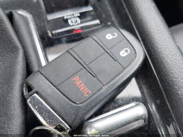 Jeep Compass Latitude 4x4 Image 5