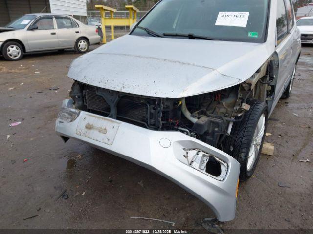 Volkswagen Tiguan Se Image 4