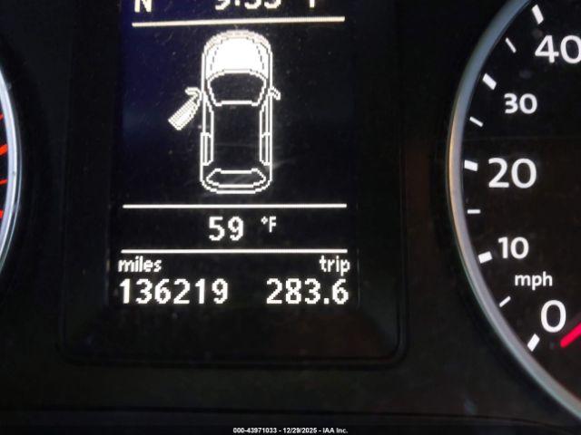 Volkswagen Tiguan Se Image 11