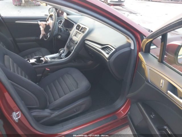 Ford Fusion Se Image 6